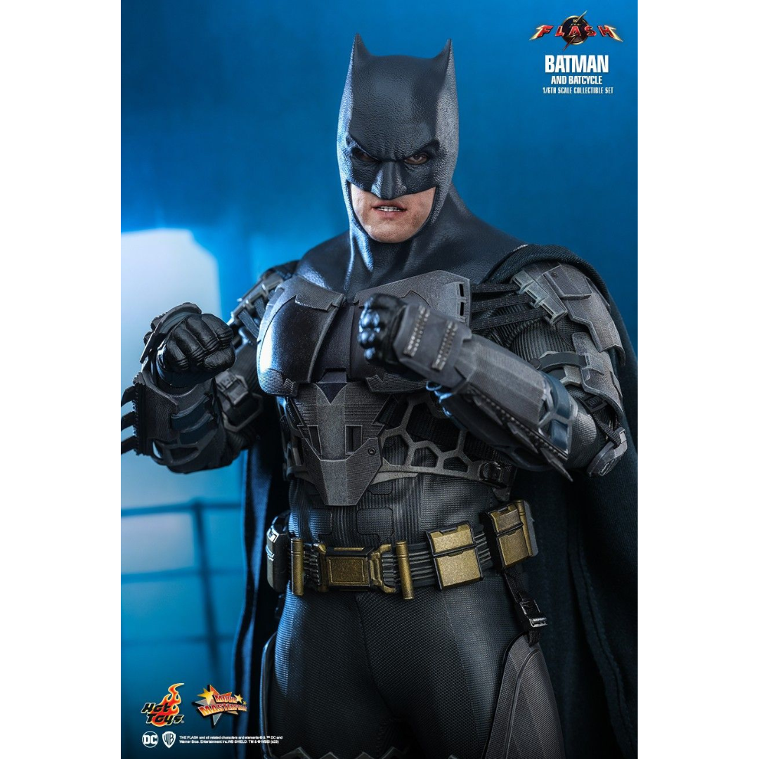 The Flash Hot Toys Batman And Batcycle Sideshow