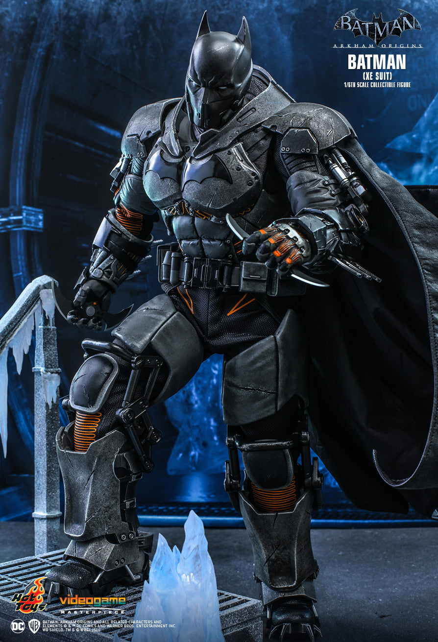 Hot Toys Batman Arkham Origins Batman Xe Suit