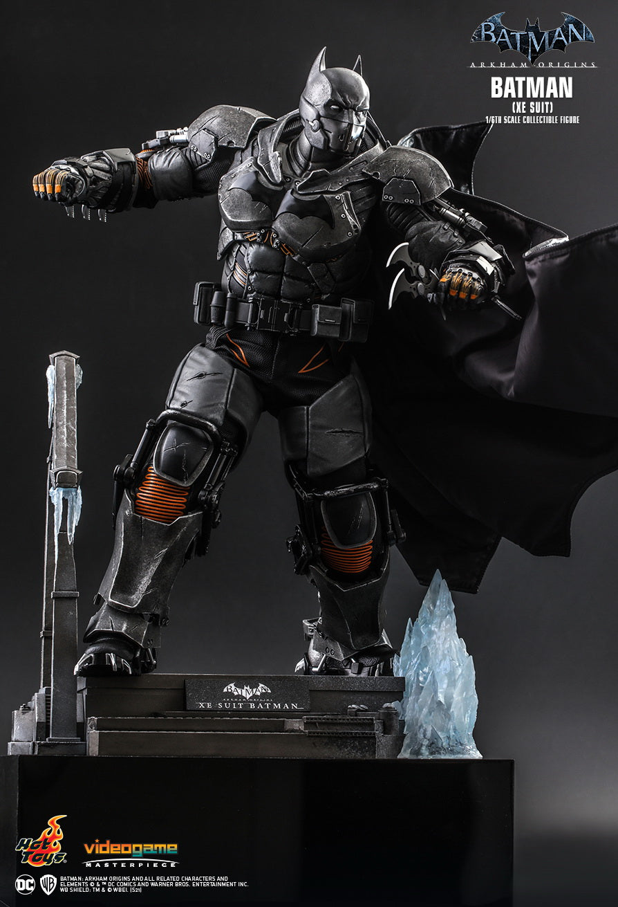 Hot Toys Batman Arkham Origins Batman Xe Suit