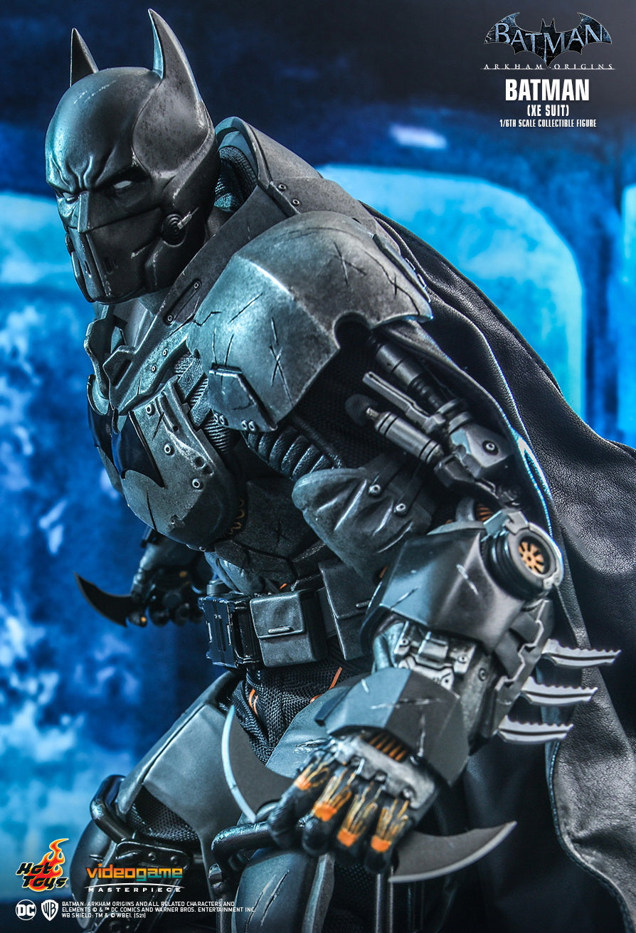 Hot Toys Batman Arkham Origins Batman Xe Suit