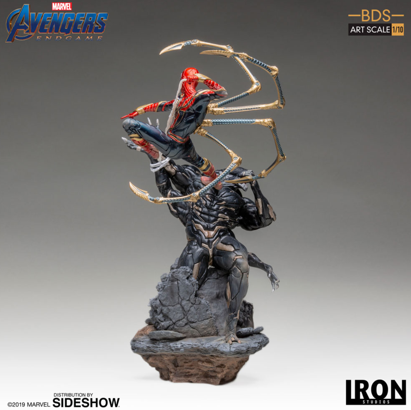 Iron Studios Avengers Endgame - Iron Spider vs Outrider