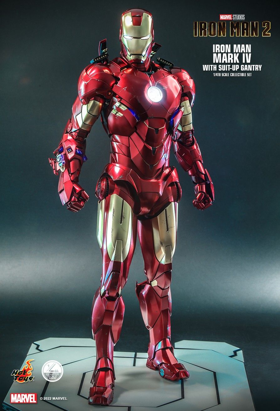 Hot Toys Iron Man 2 Iron Man Mark IV With Suit-Up Gantry