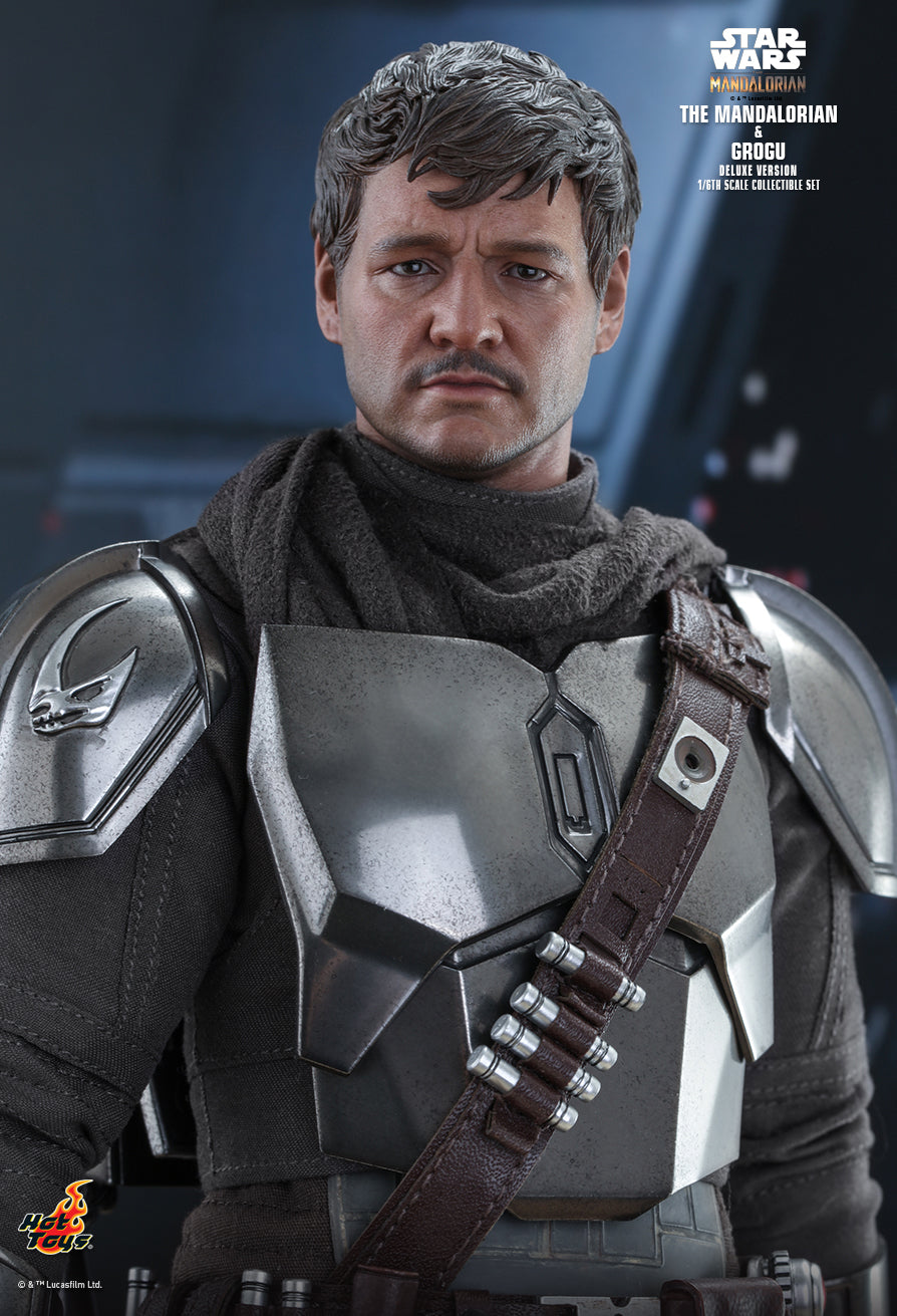 Hot Toys Star Wars The Mandalorian Mandalorian & Baby Yoda Deluxe Version