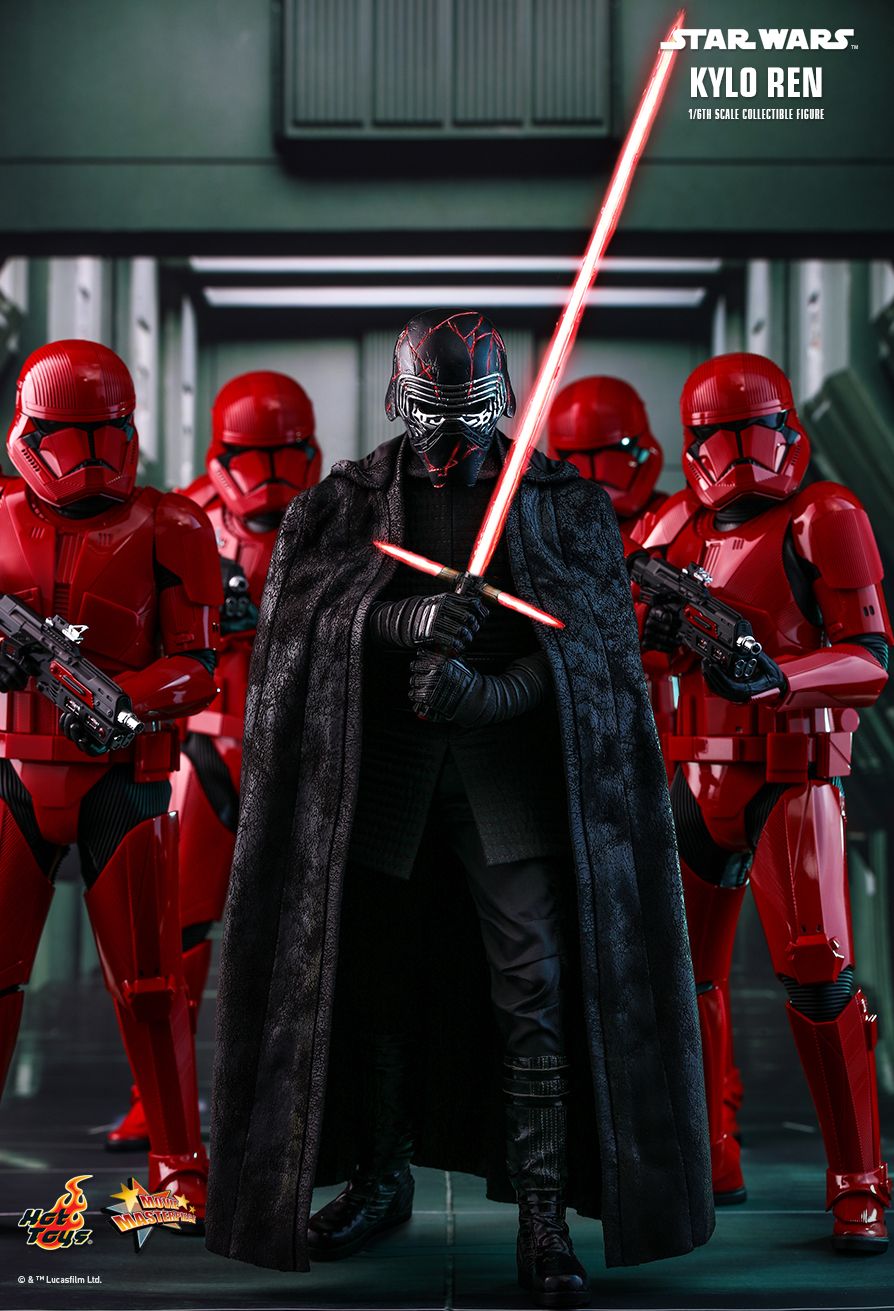 Hot Toys Star Wars The Rise of Skywalker Kylo Ren