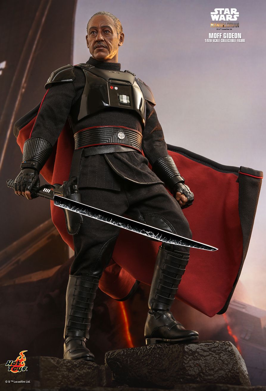 Hot Toys Star Wars The Mandalorian Moff Gideon