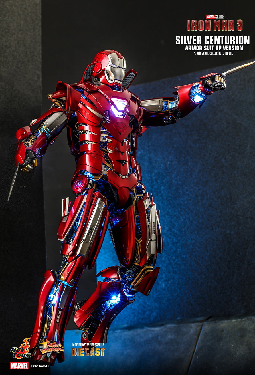 Hot Toys Iron Man 3 Silver Centurion (Armor Suit Up Version)