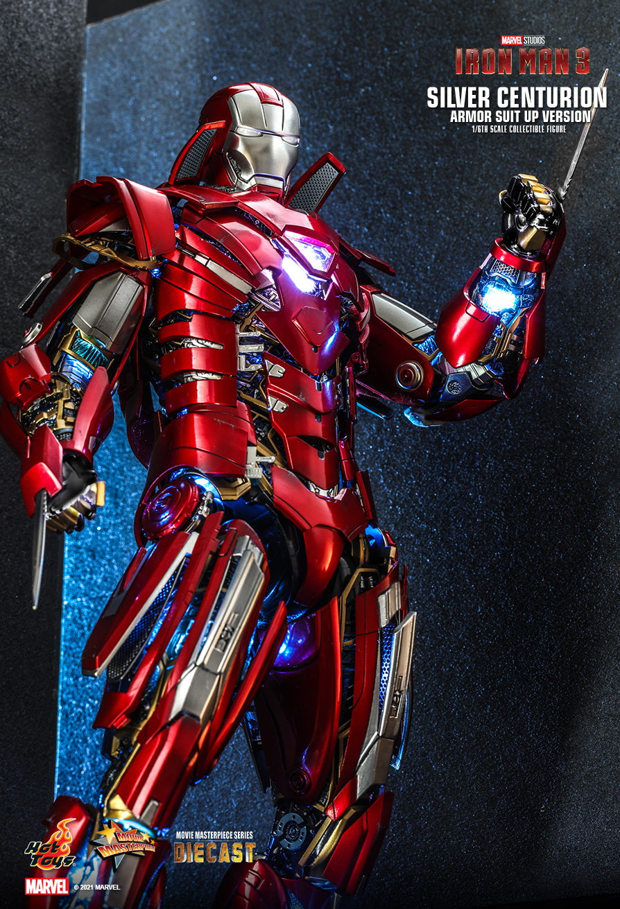 Hot Toys Iron Man 3 Silver Centurion (Armor Suit Up Version)