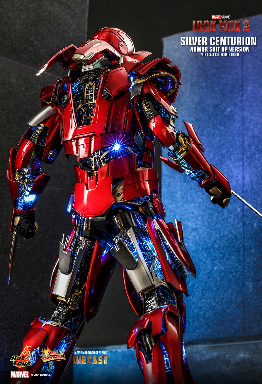 Hot Toys Iron Man 3 Silver Centurion (Armor Suit Up Version)