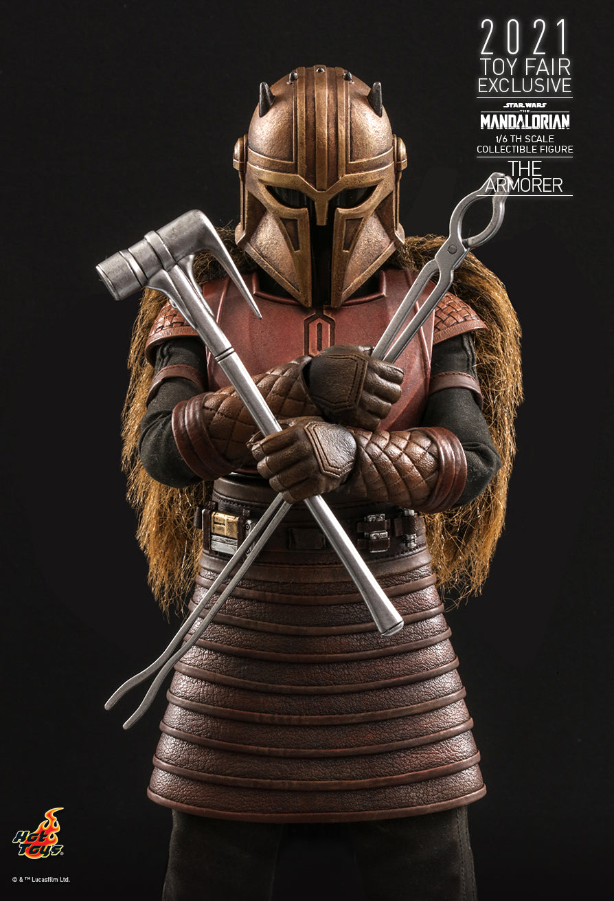 Hot Toys Star Wars The Mandalorian The Armorer