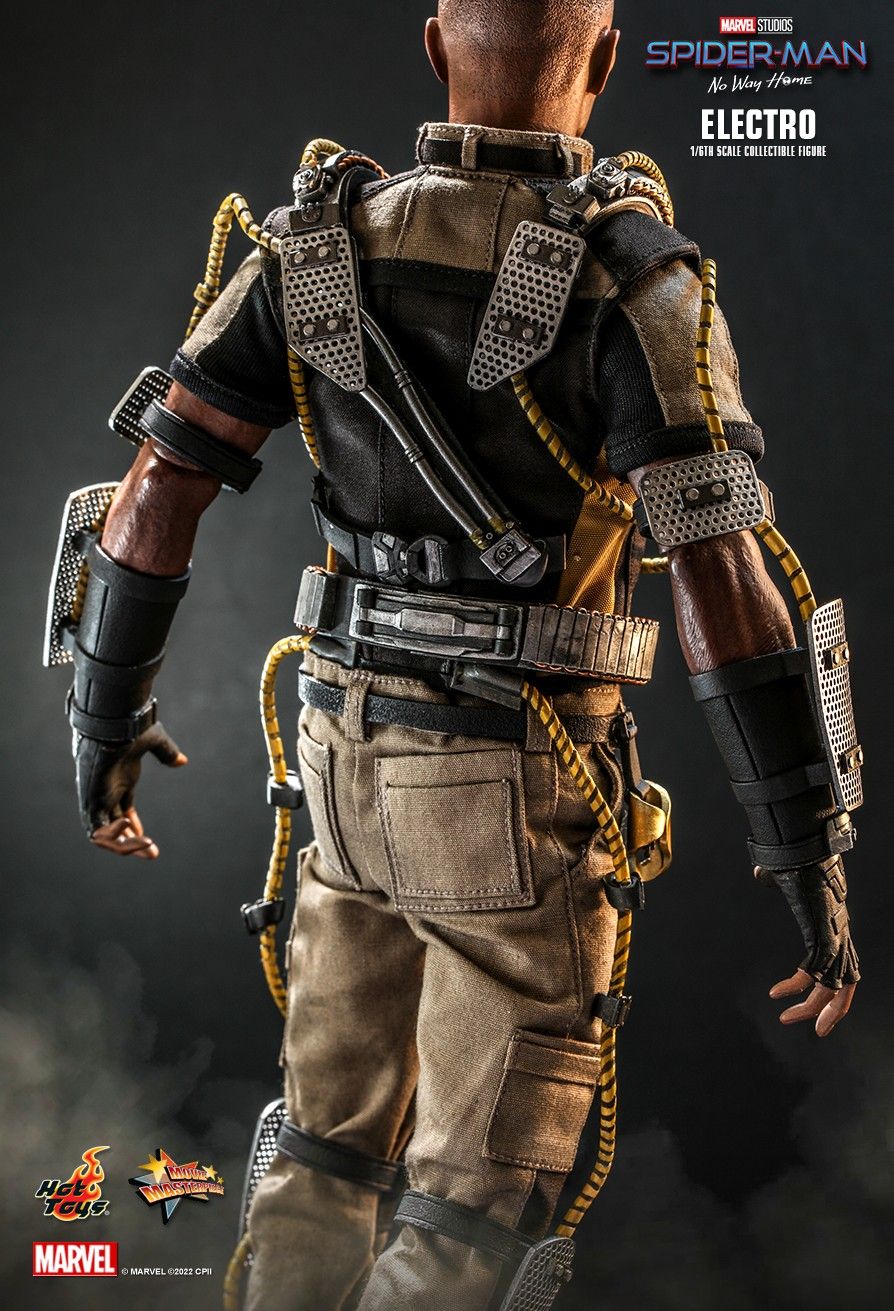 Hot Toys Marvel Electro Spider Man No Way Home