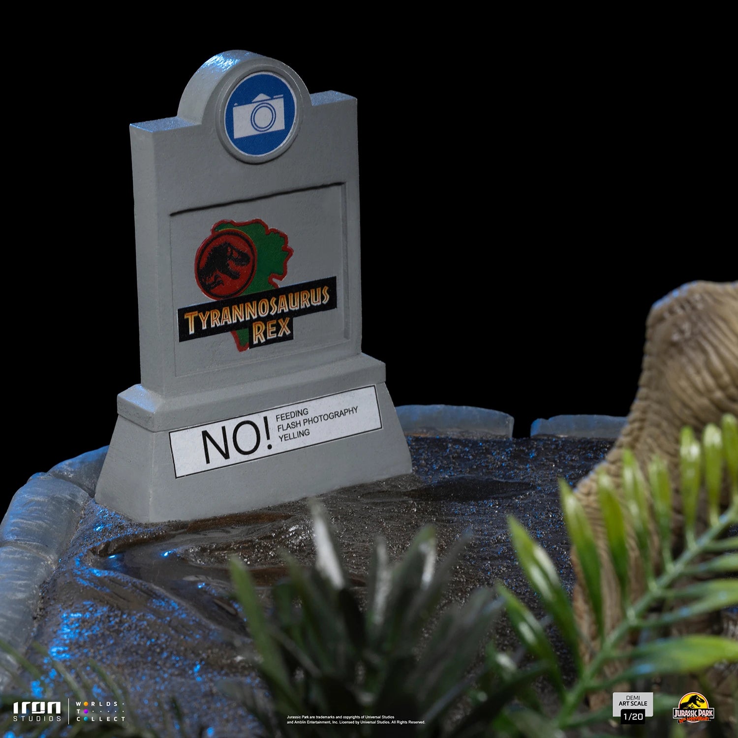 Iron Studios Jurassic Park T Rex And Donald Gennaro