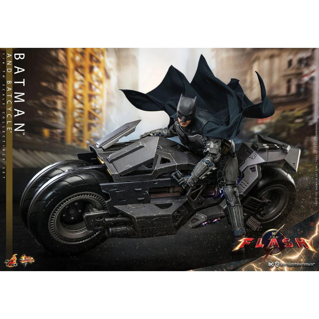 Hot Toys DC Flash Batman and Batcycle Sideshow 