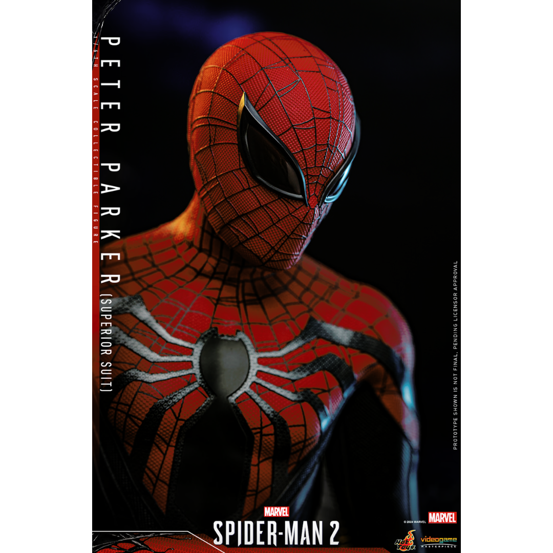 Hot Toys Marvel Peter Parker Superior Suit SpiderMan