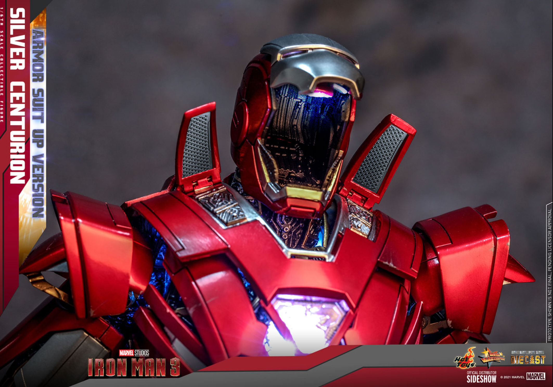 Hot Toys Iron Man 3 Silver Centurion (Armor Suit Up Version)