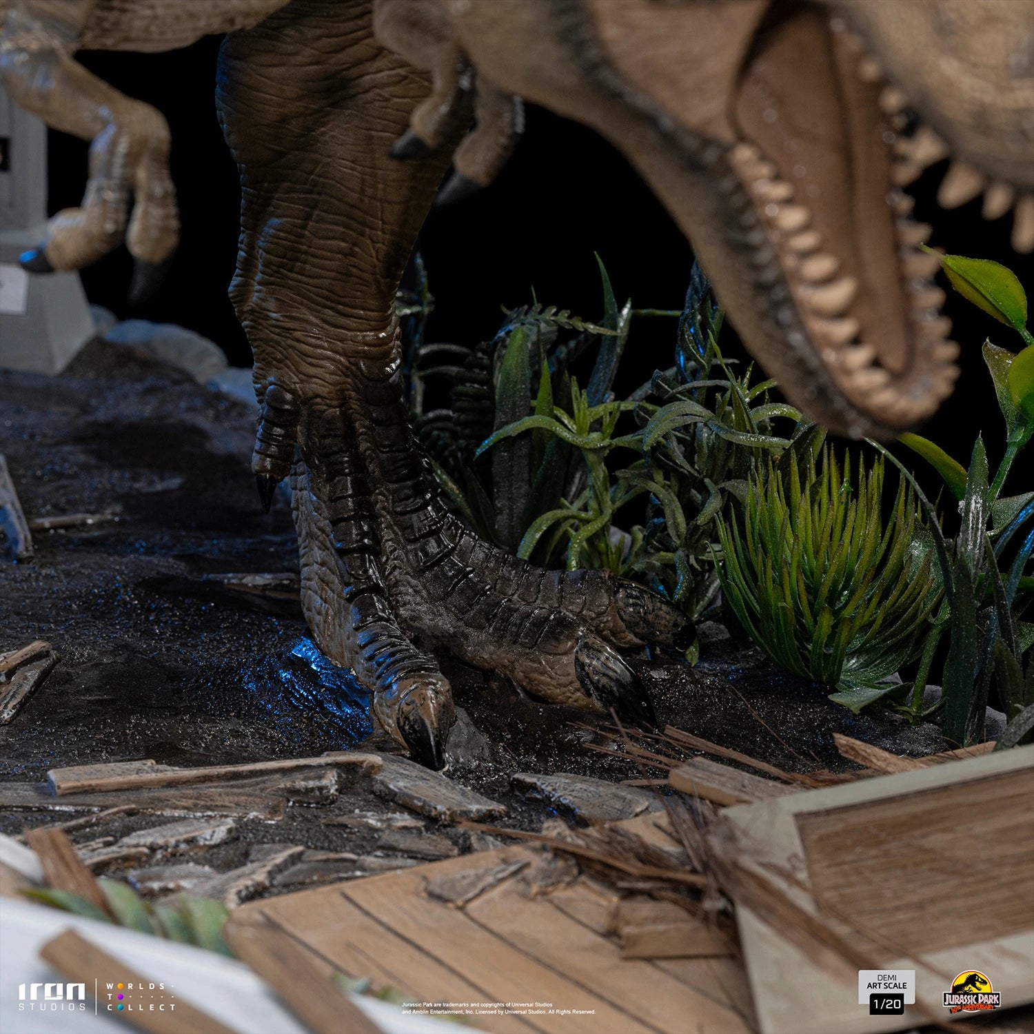 Iron Studios Jurassic Park T Rex And Donald Gennaro
